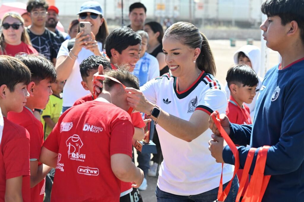 Diputada Xóchitl Contreras impulsa el talento deportivo en la XIV Copa Internacional Santos Juárez whatsapp image 2026 04 01 at 7.47.15 am (1)
